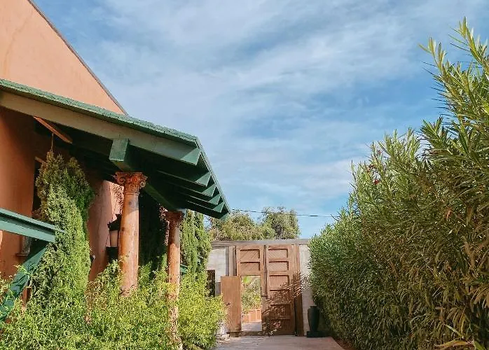 Mom La Punta فالنسيا